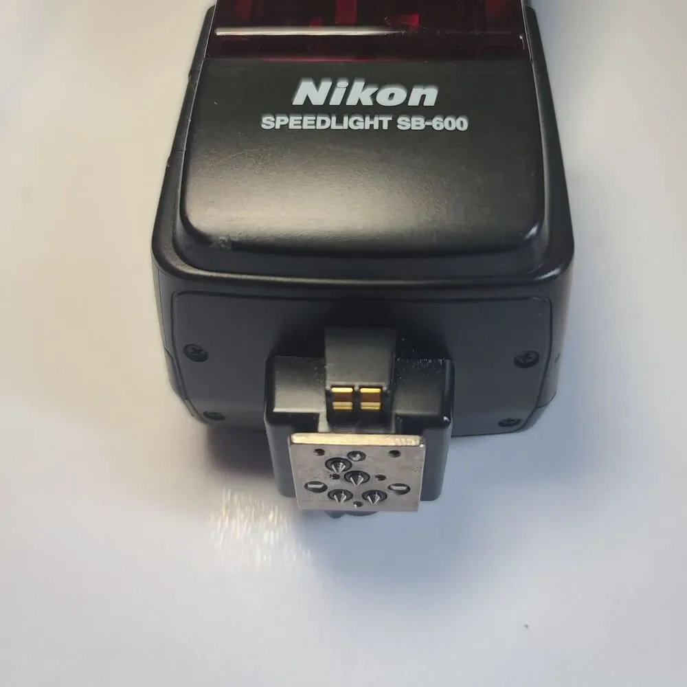 Nikon Speedlight SB-600 Shoe Mount Flash